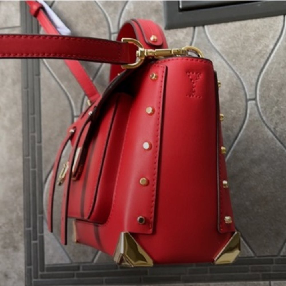 Michael Kors Manhattan Medium School Satchel - Picture 8 of 16